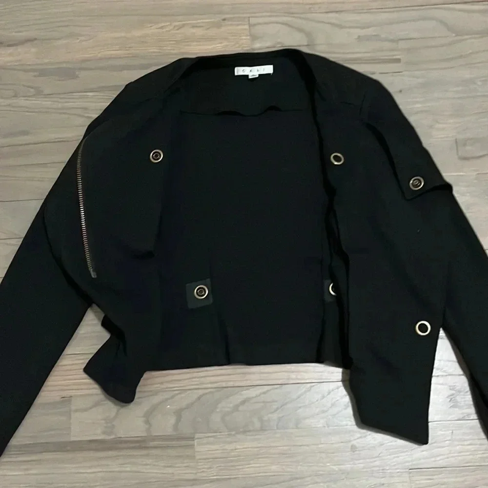 CABI Cropped Button Up Jacket. Shoulder pads. Black small